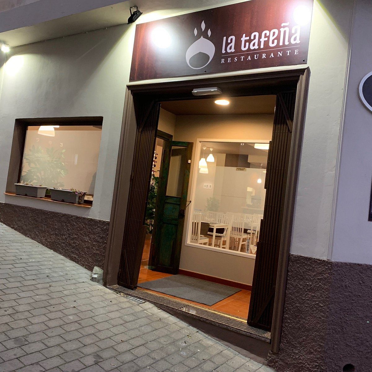 La Tafeña Restaurante on Calle Doctor Quintero Ramos in Valverde