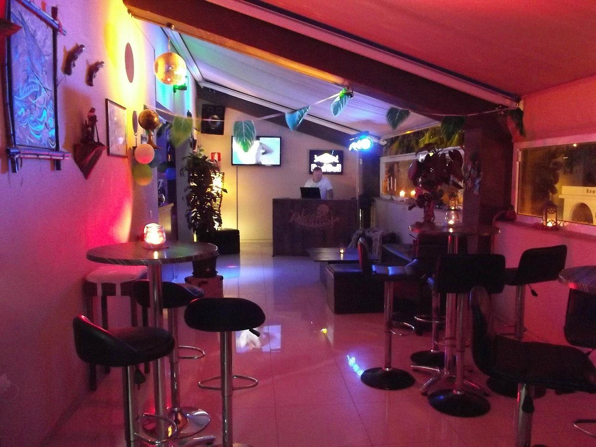 Los Piratas cocktail and chill-out bar in Costa Calma