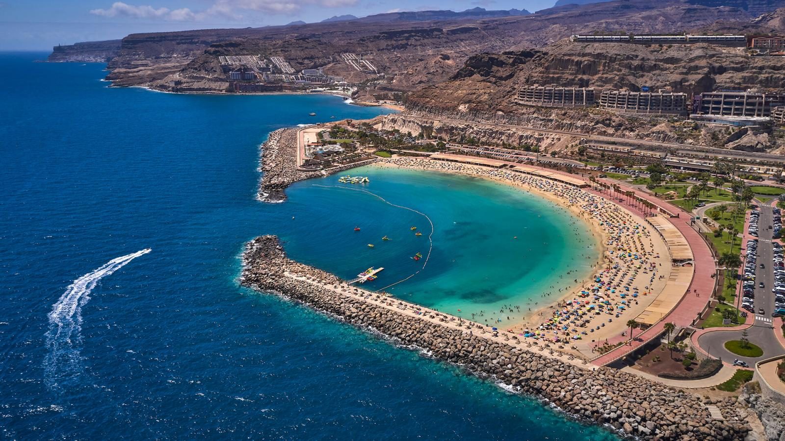 Puerto Rico & Amadores, Gran Canaria: The Resort Built Straight Up a Ravine