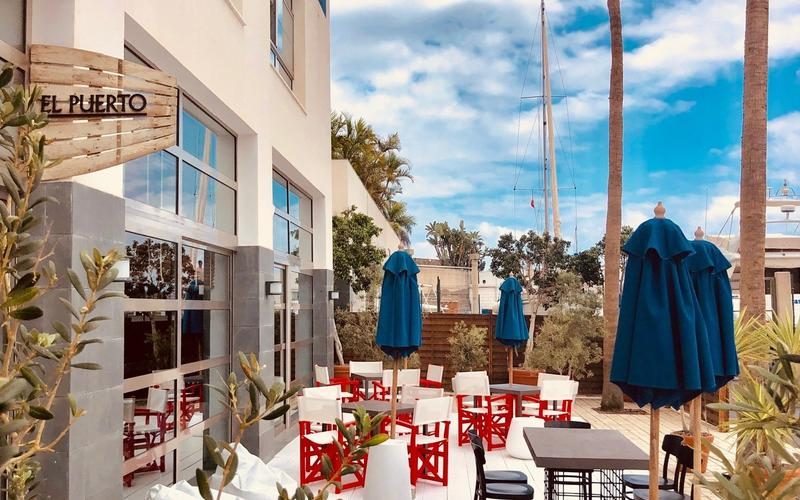 the harbourside terrace of El Puerto Restaurant at Hotel Marina Suites, Puerto Rico, Gran Canaria